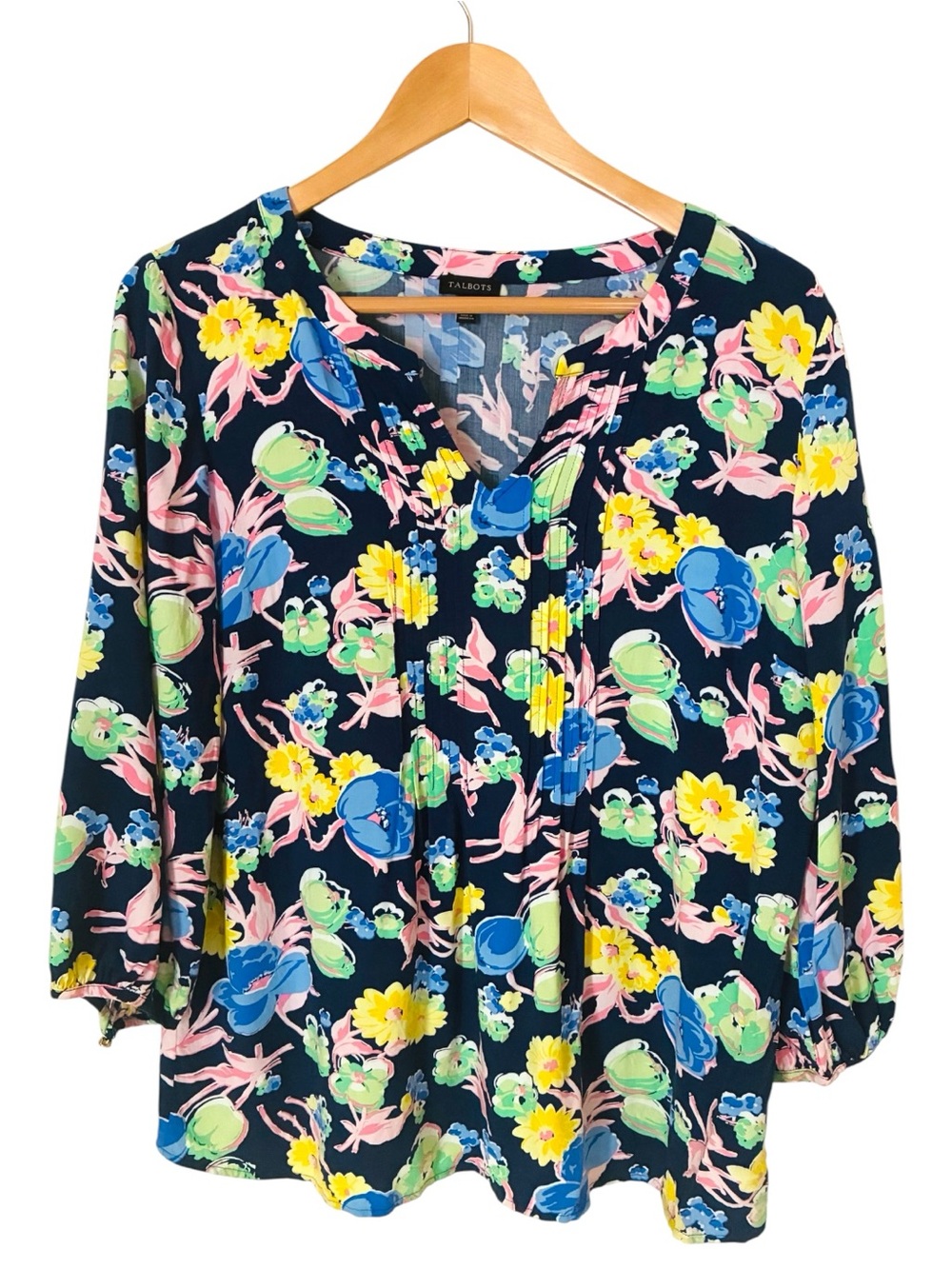 Talbots Sz MEDIUM Navy Yellow Floral Split-Neck Pintuck Pleat 3/4 Sleeve Blouse - Picture 3 of 9